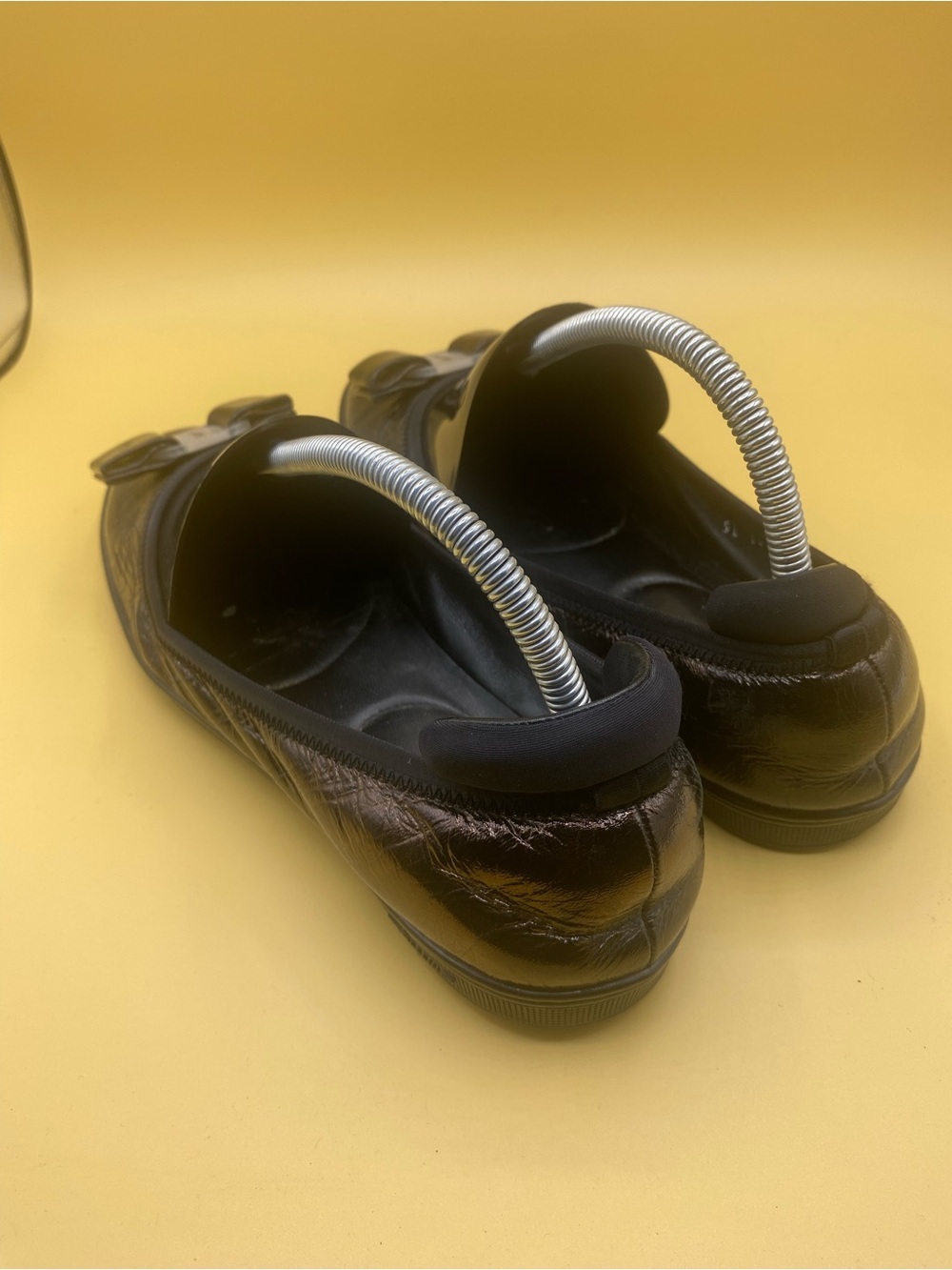 Salvatore Ferragamo Black Patent Leather Vara Bow Flats​ - Picture 3 of 4